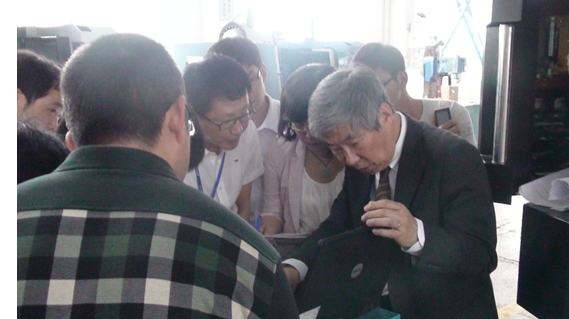 北京发那科机电有限公司董事副总经理兼技术总监奥田兼正一行来我公司技术交流-1.jpg